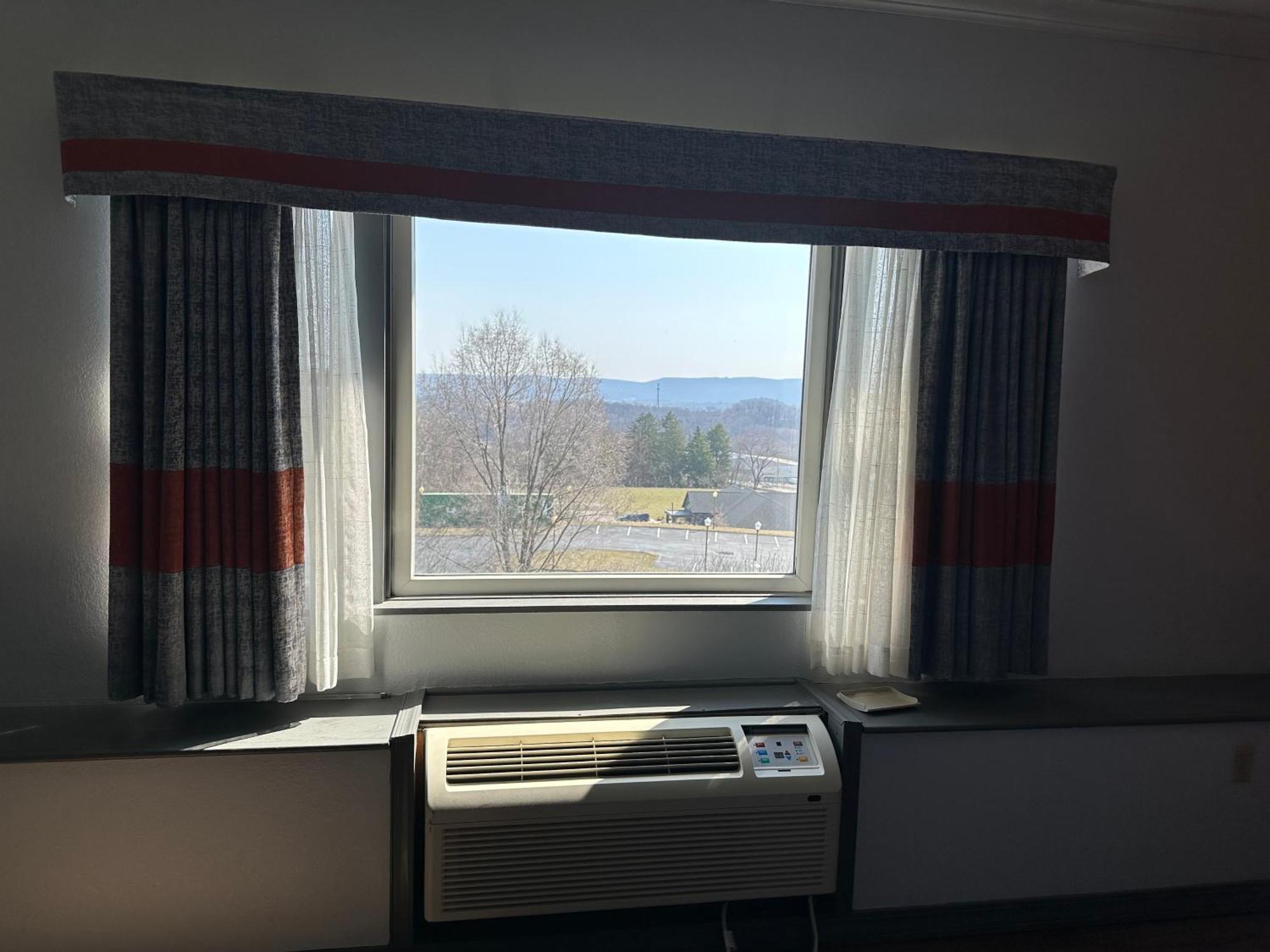 Inn At Mountainview Greensburg Kültér fotó